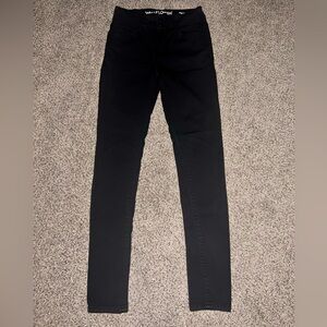 Wallflower black skinny pants maybe considered jeggings size 3